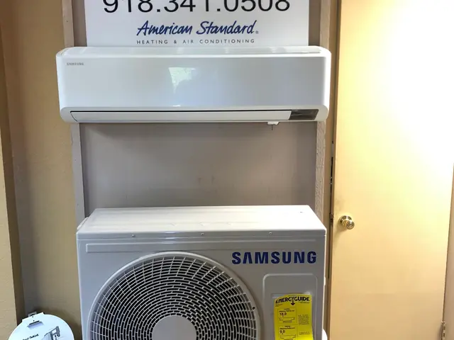 Samsung ductless mini-split display